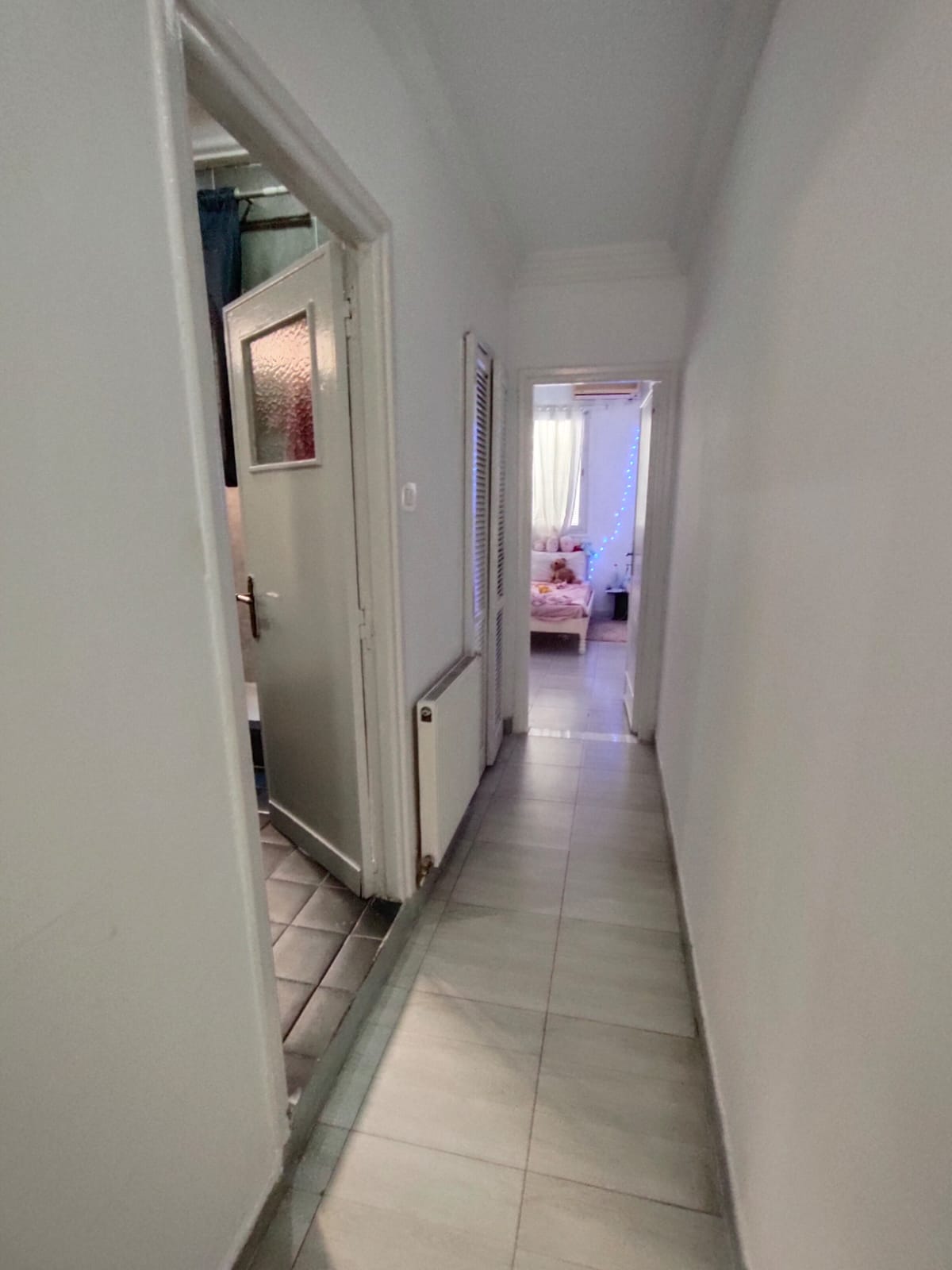 Bab Bhar&nbsp;Hedi Chaker&nbsp;Vente&nbsp;Appart. 4 pi�ces&nbsp;Cv rue iran vnt s3 r�nov�