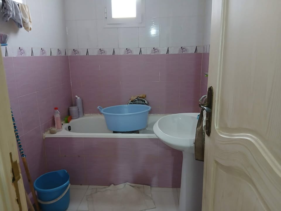 El Mourouj&nbsp;El Mourouj&nbsp;Partage&nbsp;Maisons&nbsp;Premier �tage  mj4