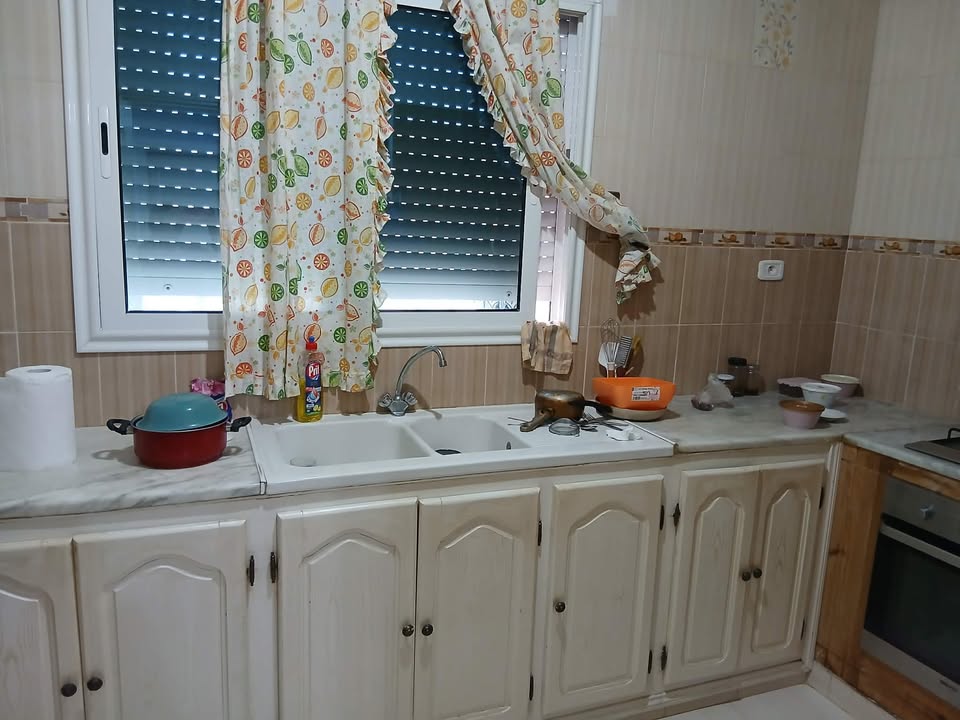 El Mourouj&nbsp;El Mourouj&nbsp;Partage&nbsp;Maisons&nbsp;Premier �tage  mj4