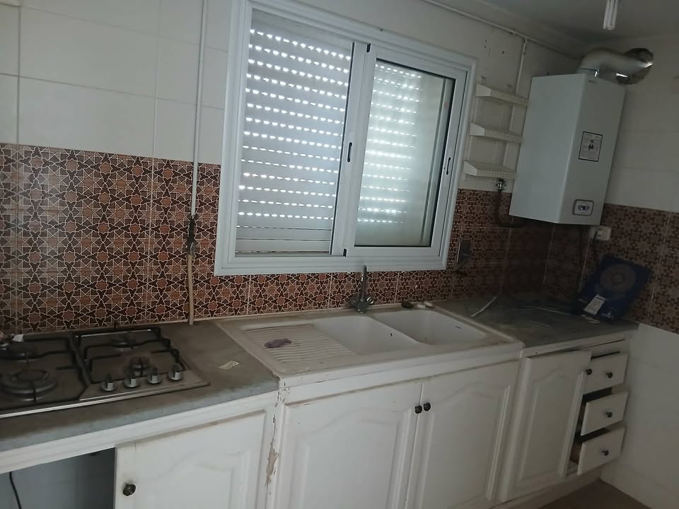 El Mourouj&nbsp;El Mourouj&nbsp;Location&nbsp;Appart. 3 pi�ces&nbsp;Maison el hamrouni