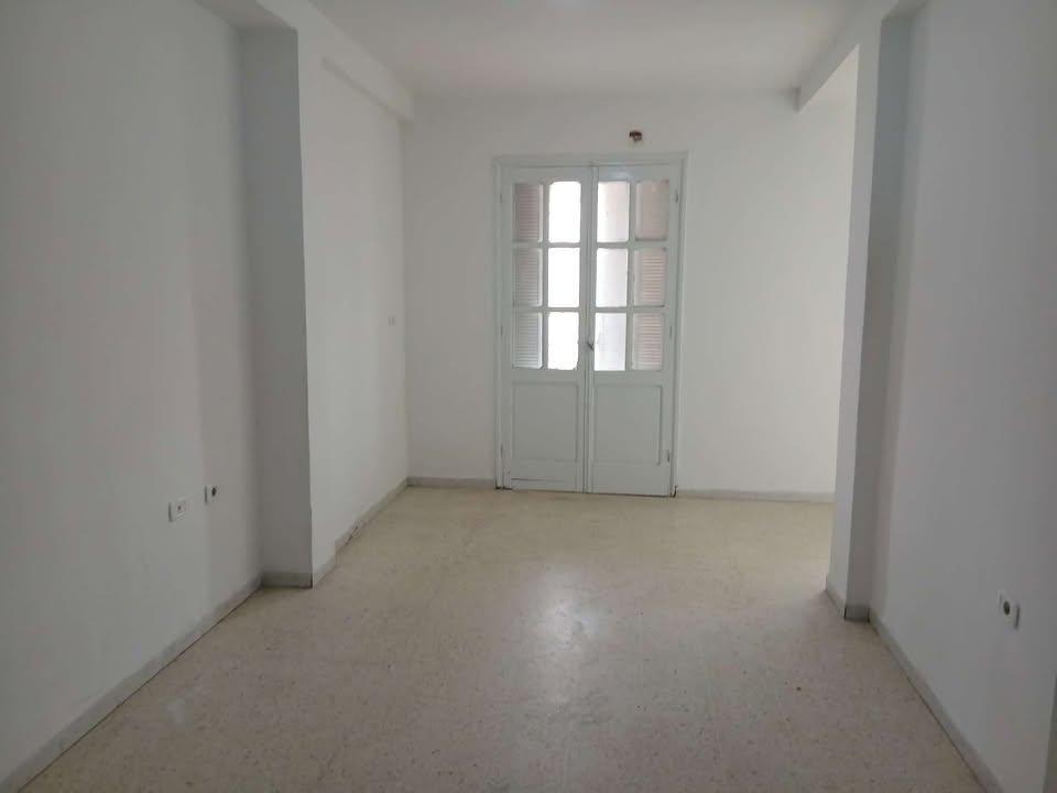 El Mourouj&nbsp;El Mourouj&nbsp;Location&nbsp;Appart. 3 pi�ces&nbsp;App mohamed mourouj 4