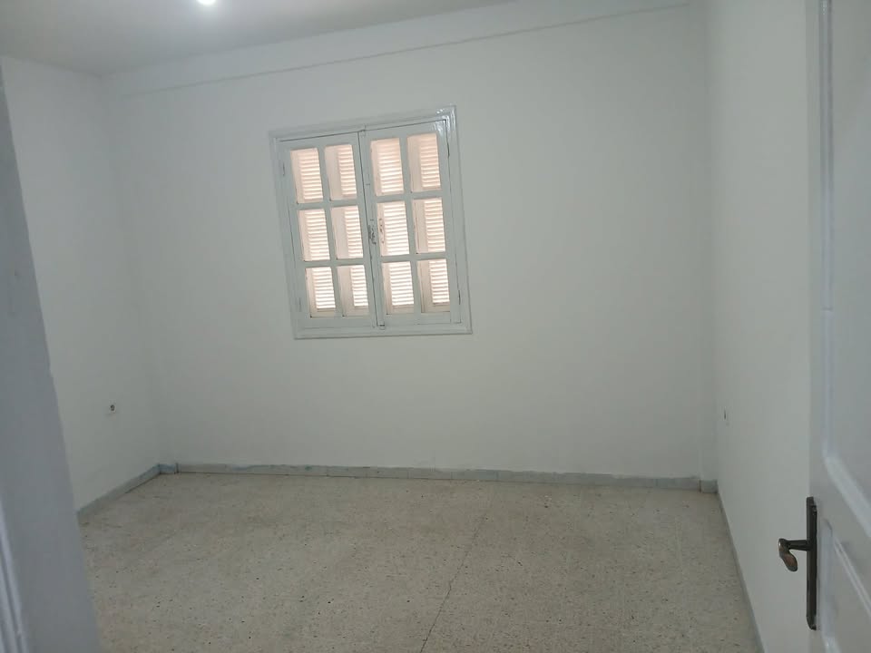 El Mourouj&nbsp;El Mourouj&nbsp;Location&nbsp;Appart. 3 pi�ces&nbsp;App mohamed mourouj 4