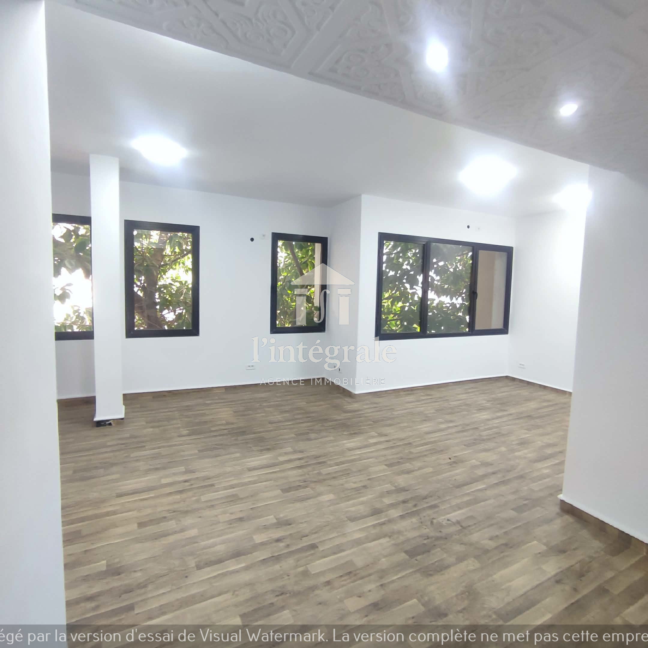 Bab Bhar&nbsp;Montplaisir&nbsp;Bureaux & Commerces&nbsp;Bureau&nbsp;Grand bureau de 7 pi�ces