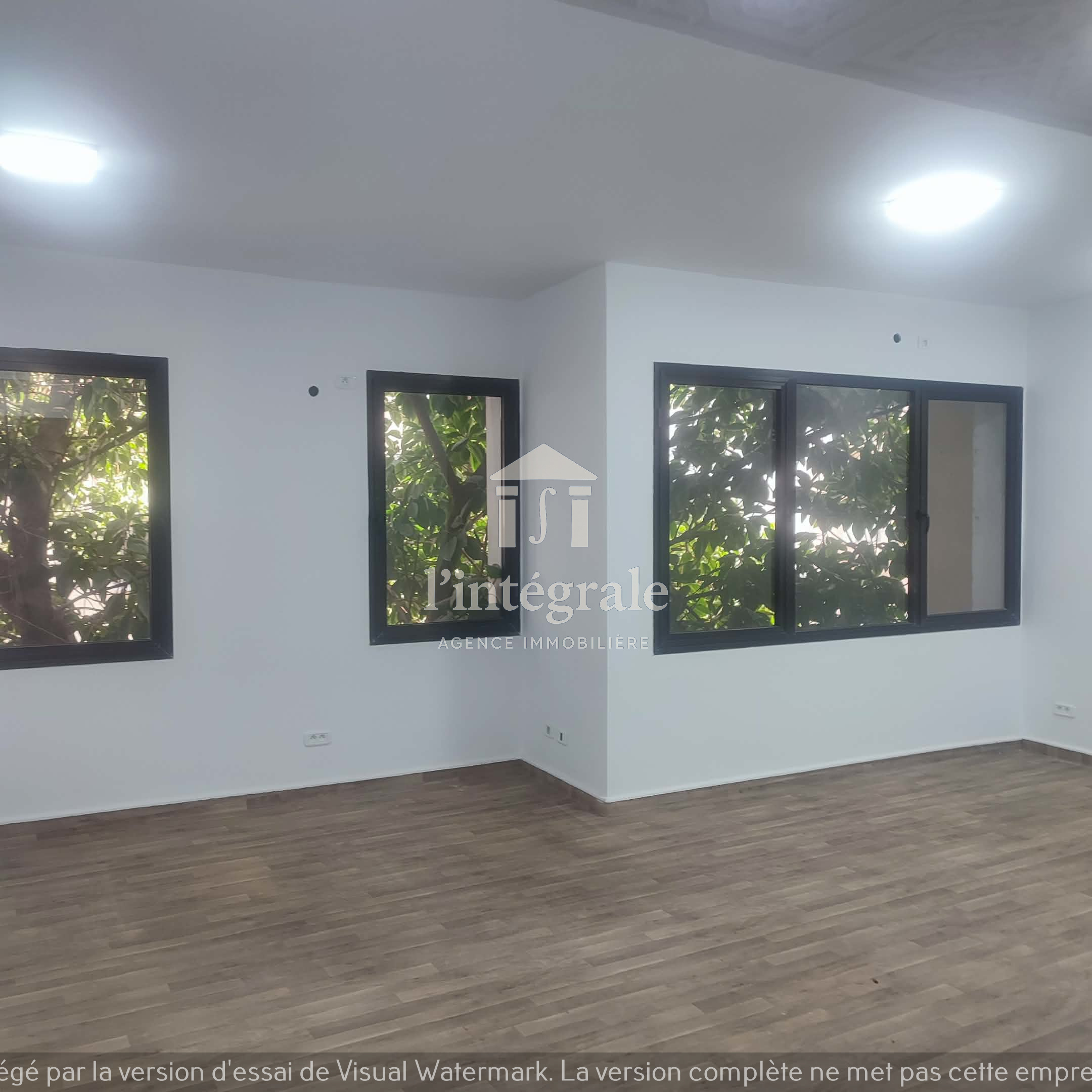 Bab Bhar&nbsp;Montplaisir&nbsp;Bureaux & Commerces&nbsp;Bureau&nbsp;Grand bureau de 7 pi�ces