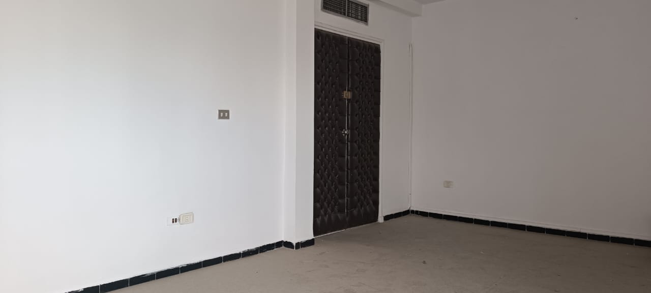 El Menzah&nbsp;El Manar 2&nbsp;Bureaux & Commerces&nbsp;Bureau&nbsp;Bureau a4 moyen standing au manar 3