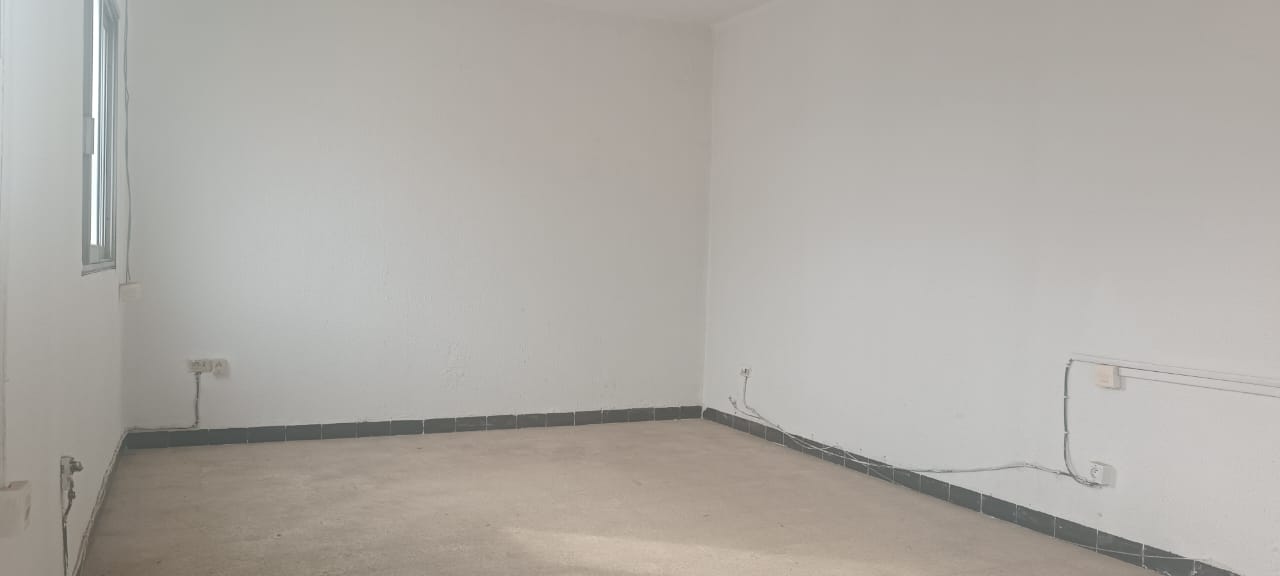 El Menzah&nbsp;El Manar 2&nbsp;Bureaux & Commerces&nbsp;Bureau&nbsp;Bureau a4 moyen standing au manar 3