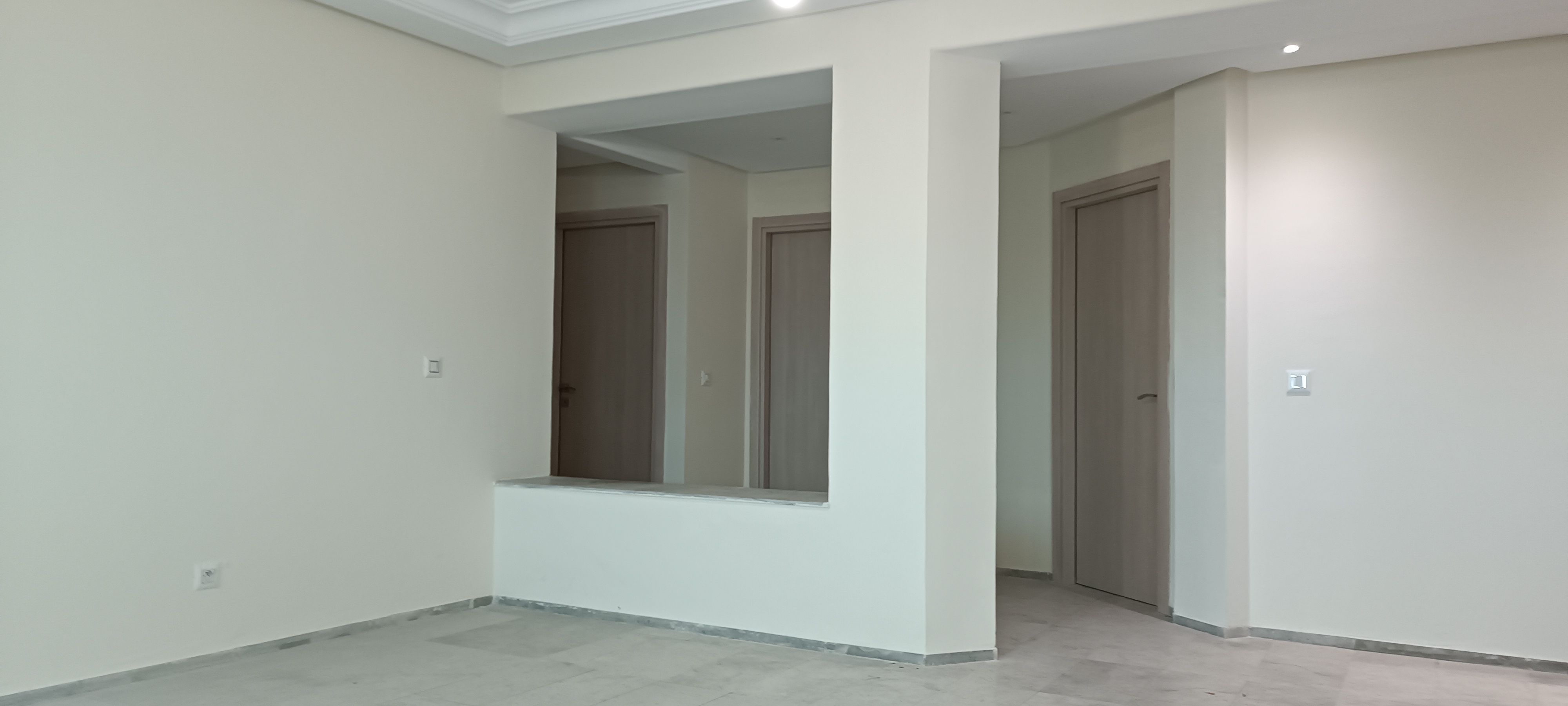 Mnihla&nbsp;Jardins d'el Menzah&nbsp;Bureaux & Commerces&nbsp;Bureau&nbsp;Bureau neuf en a2 � usage m�dical ou administratif