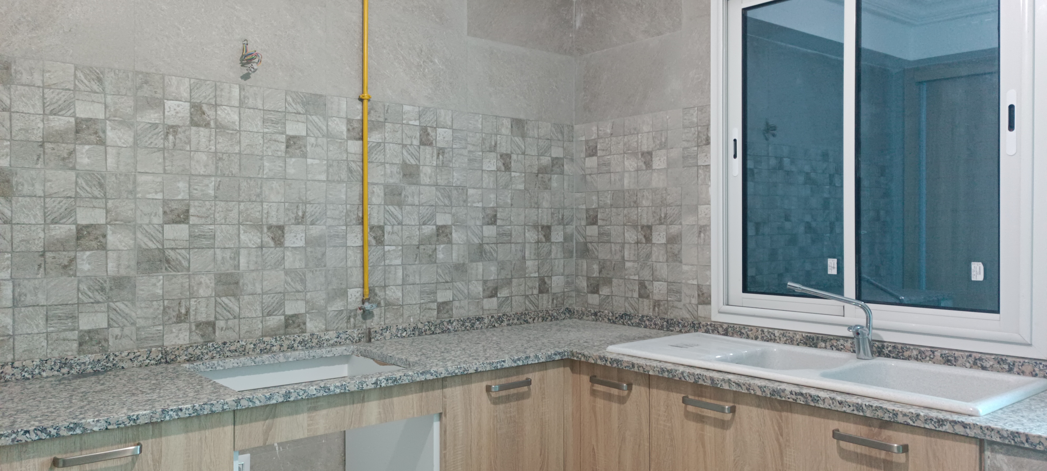 Mnihla&nbsp;Jardins d'el Menzah&nbsp;Bureaux & Commerces&nbsp;Bureau&nbsp;Bureau neuf en a2 � usage m�dical ou administratif