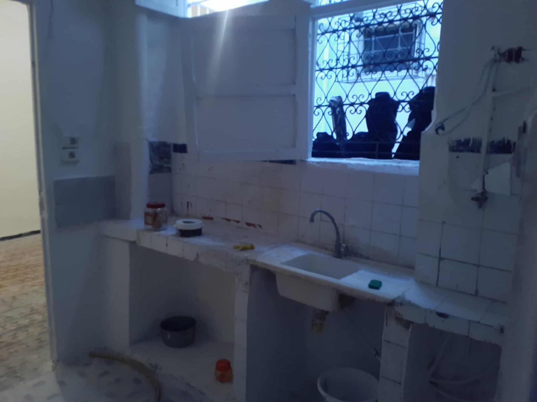 Bab Bhar&nbsp;Bab Bhar&nbsp;Location&nbsp;Appart. 2 pi�ces&nbsp;Au centre ville avenue de carthage tunis