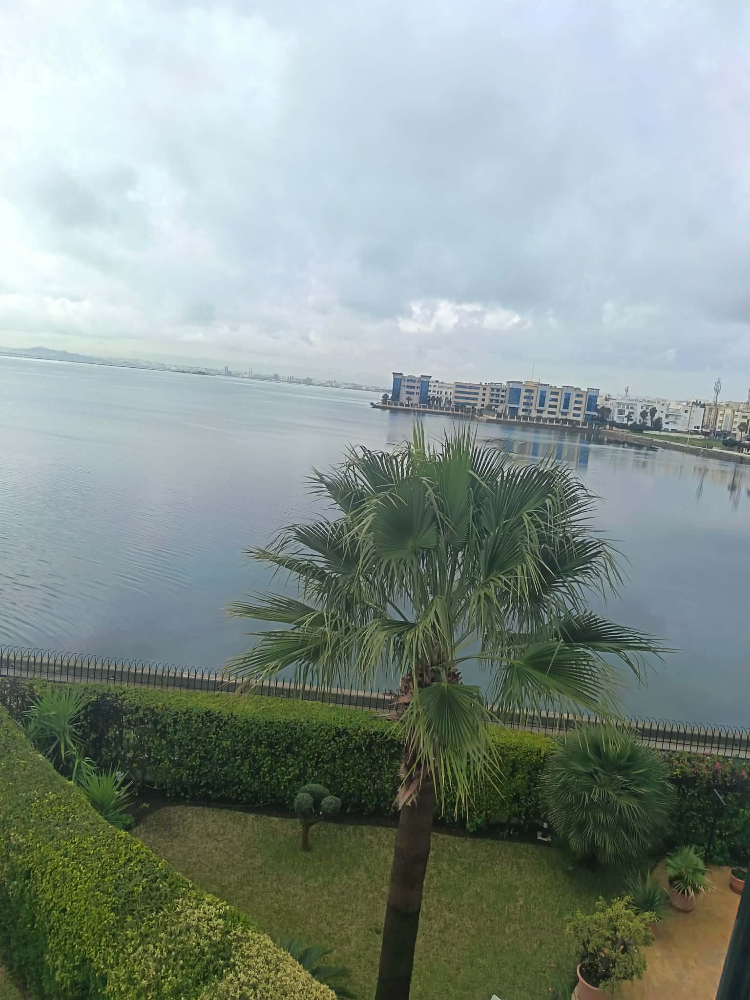 La Marsa&nbsp;Berge Du Lac&nbsp;Vente&nbsp;Appart. 5 pi�ces+&nbsp;Un appartement la perle