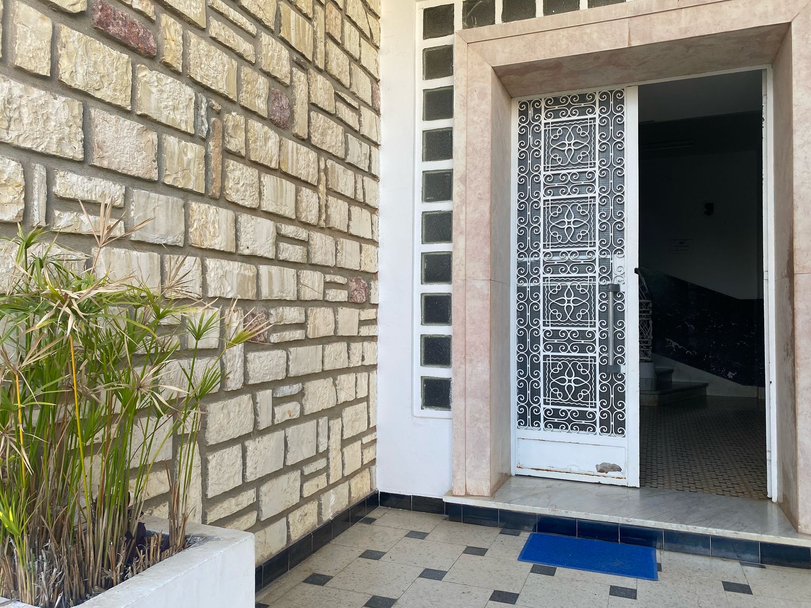 El Menzah&nbsp;El Menzah 1&nbsp;Bureaux & Commerces&nbsp;Bureau&nbsp;Villa � usage professionnel au menzah 1