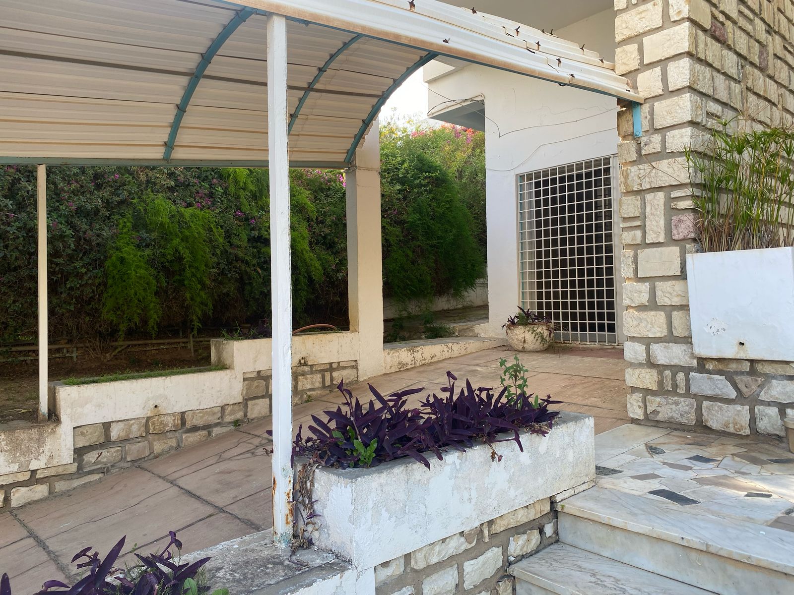 El Menzah&nbsp;El Menzah 1&nbsp;Bureaux & Commerces&nbsp;Bureau&nbsp;Villa � usage professionnel au menzah 1