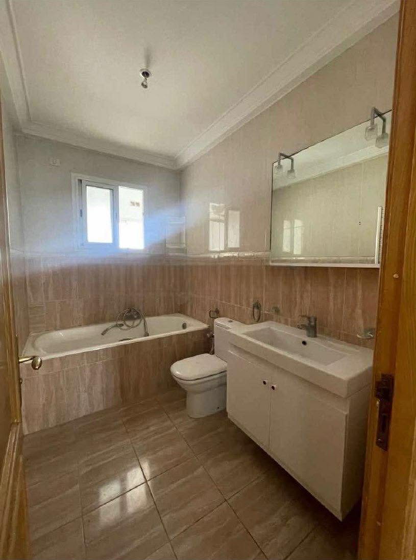 Ariana Ville&nbsp;Cite Ennasr 2&nbsp;Vente&nbsp;Appart. 4 pi�ces&nbsp;S3 450 md ennasr 2