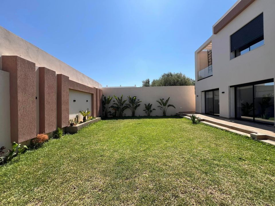 La Soukra&nbsp;La Soukra&nbsp;Vente&nbsp;Duplex&nbsp;Une belle villa � chotrana 1
