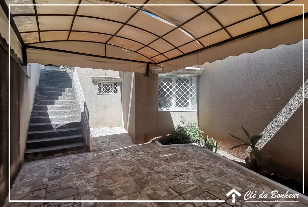 Raoued&nbsp;Cite El Ghazala 1&nbsp;Vente&nbsp;Maisons&nbsp;Une villa plain  pied � ghazella