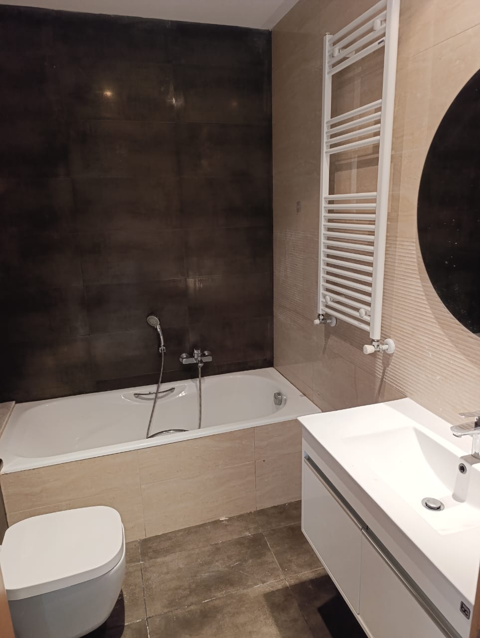 La Soukra&nbsp;La Soukra&nbsp;Location&nbsp;Appart. 2 pi�ces&nbsp;S1 avec jardin au d�but de soukra