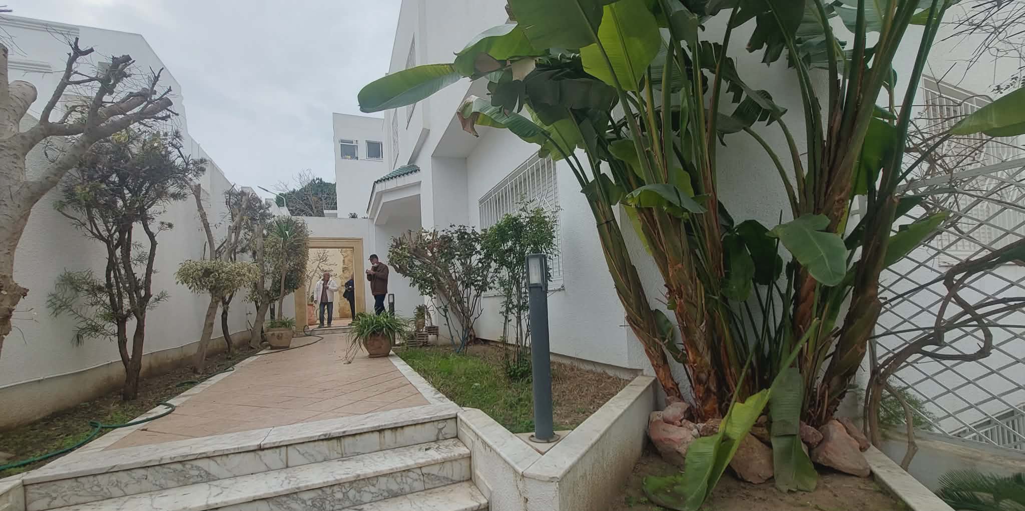 Ariana Ville&nbsp;Cite Ennasr 2&nbsp;Location&nbsp;Maisons&nbsp;Manigfique villa 4200d a ennasr 2