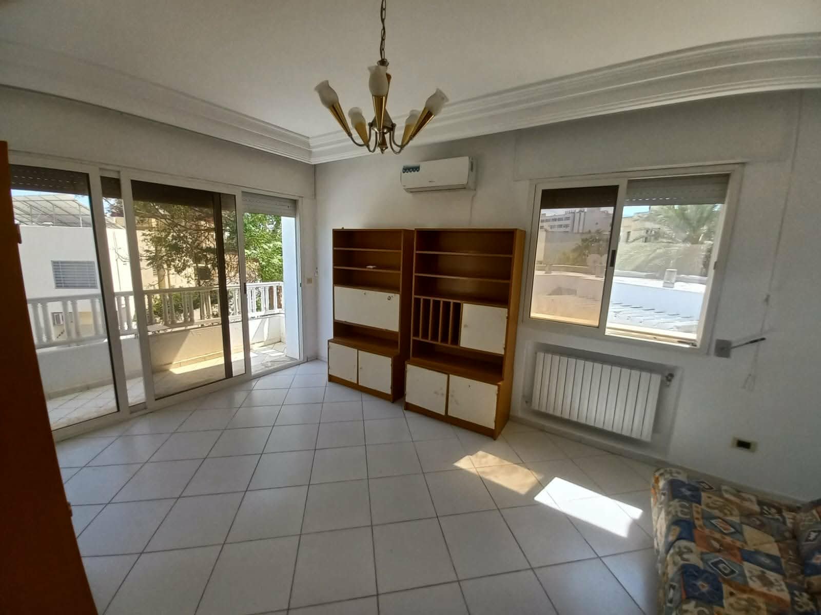 El Menzah&nbsp;El Menzah 9&nbsp;Bureaux & Commerces&nbsp;Bureau&nbsp;Villa bureautique 4500 d menzah 9a