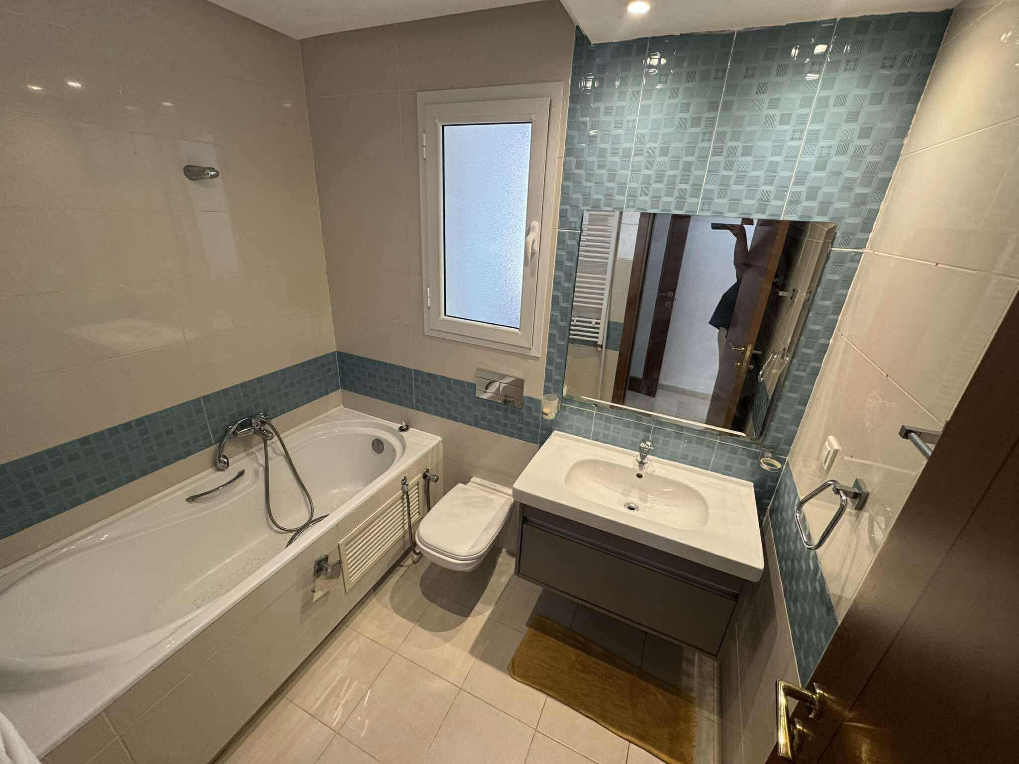 El Menzah&nbsp;El Menzah 9&nbsp;Location&nbsp;Appart. 3 pi�ces&nbsp;S2 1300 dinars menzah 9c