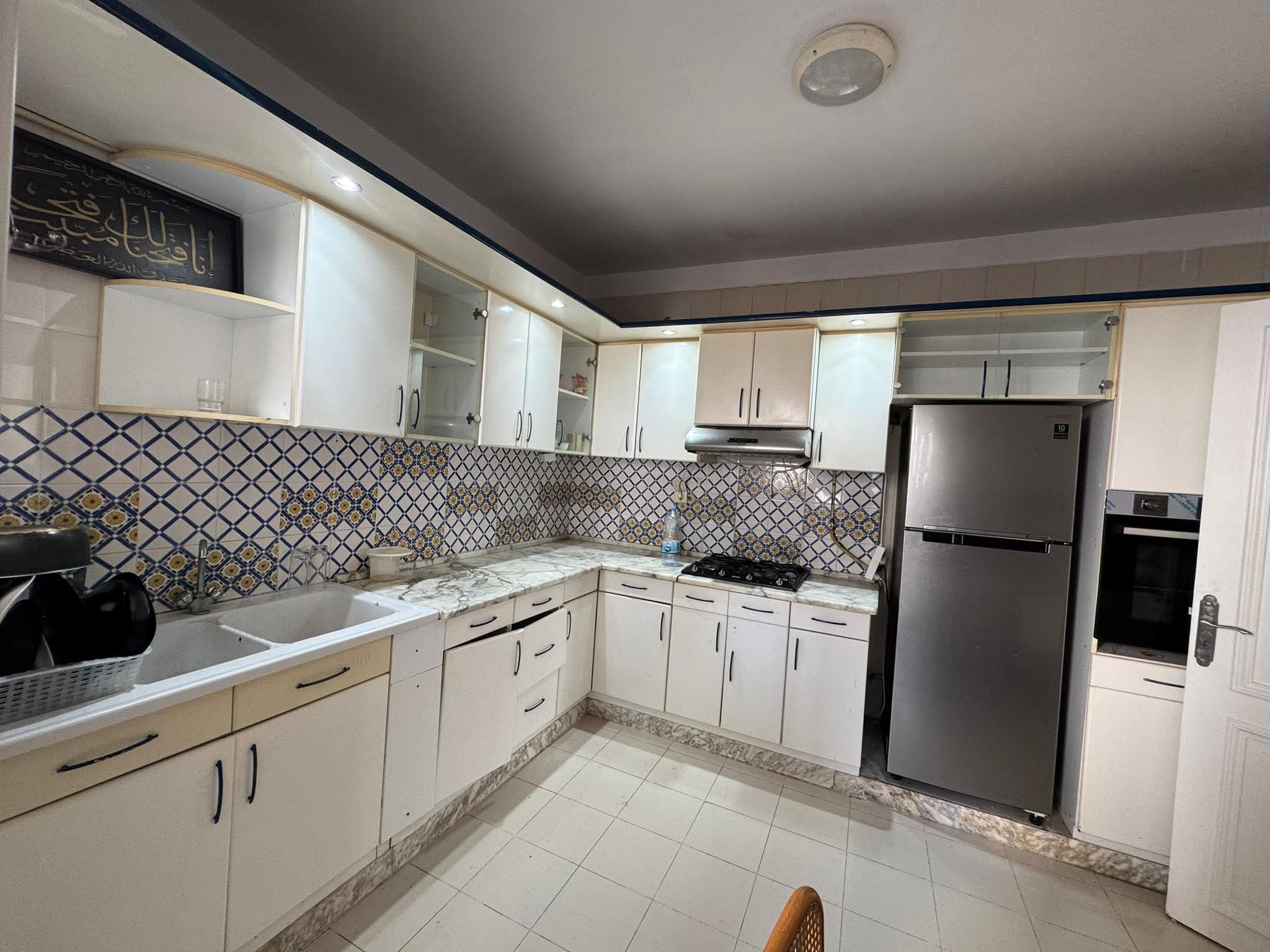 Ariana Ville&nbsp;Cite Ennasr 2&nbsp;Location&nbsp;Appart. 4 pi�ces&nbsp;S3 vide ou meuble dinars a ennasr 1