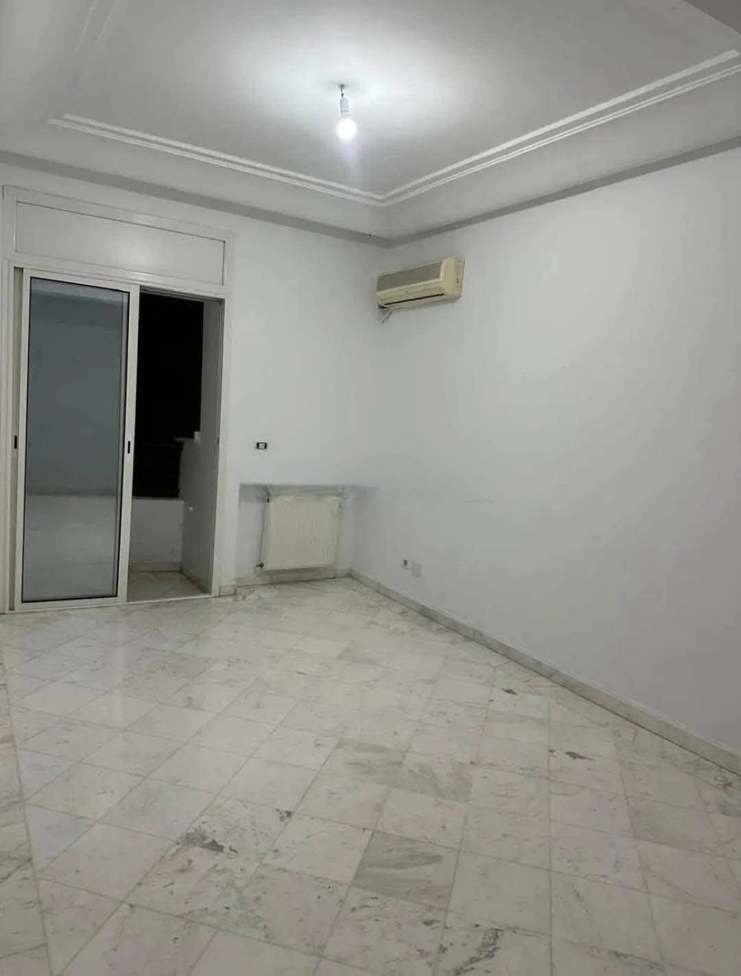 Ariana Ville&nbsp;Cite Ennasr 2&nbsp;Location&nbsp;Appart. 3 pi�ces&nbsp;S2 1200 d ennasr 2