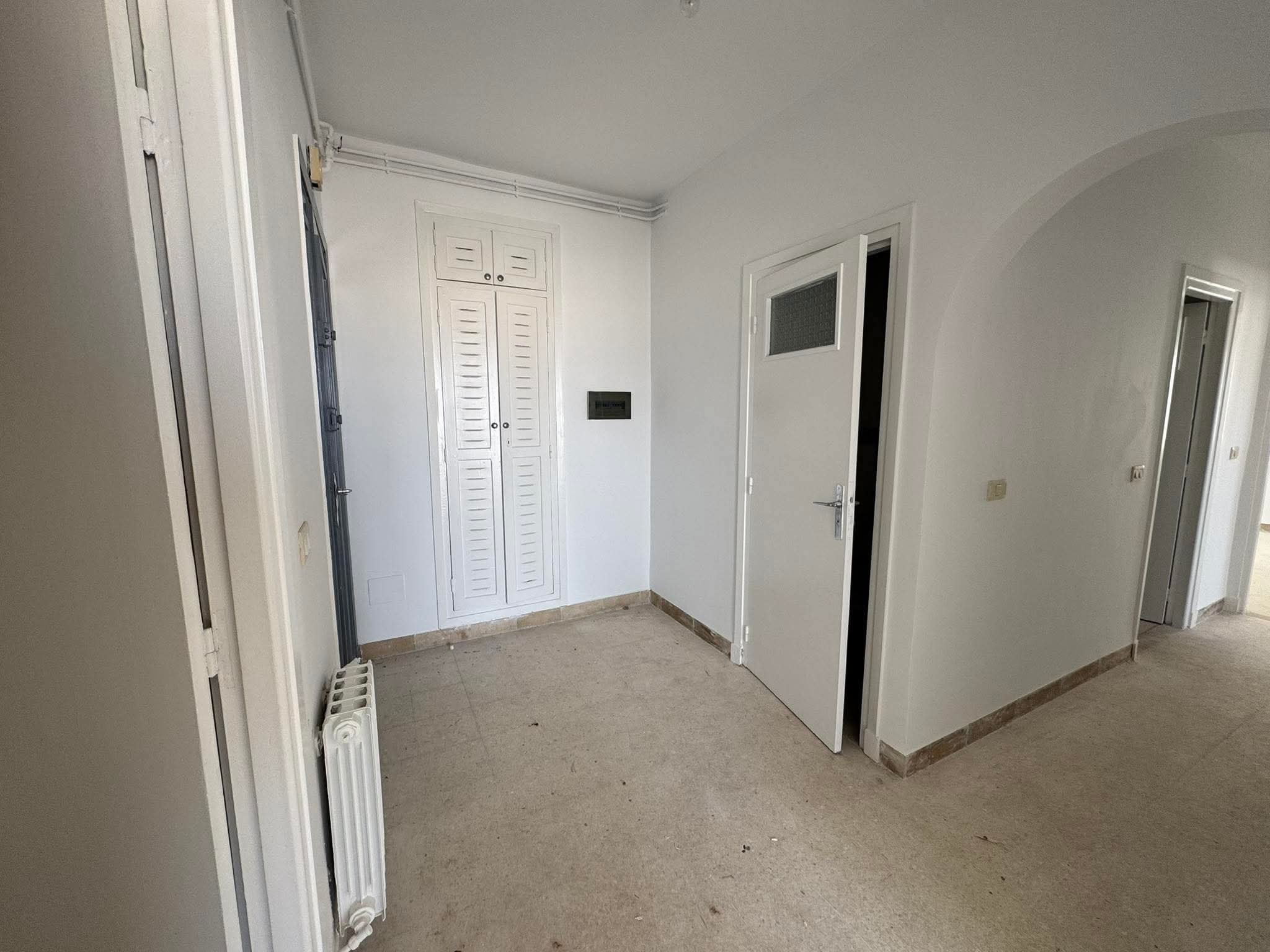 La Soukra&nbsp;Cite Hedi Nouira&nbsp;Location&nbsp;Appart. 4 pi�ces&nbsp;S3 hedi nouira ariana  750 d