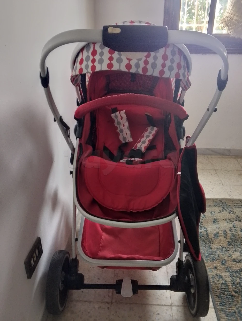 Raoued&nbsp;Cite Ennkhilet&nbsp;Autres&nbsp;Autre&nbsp;Poussette r�versible