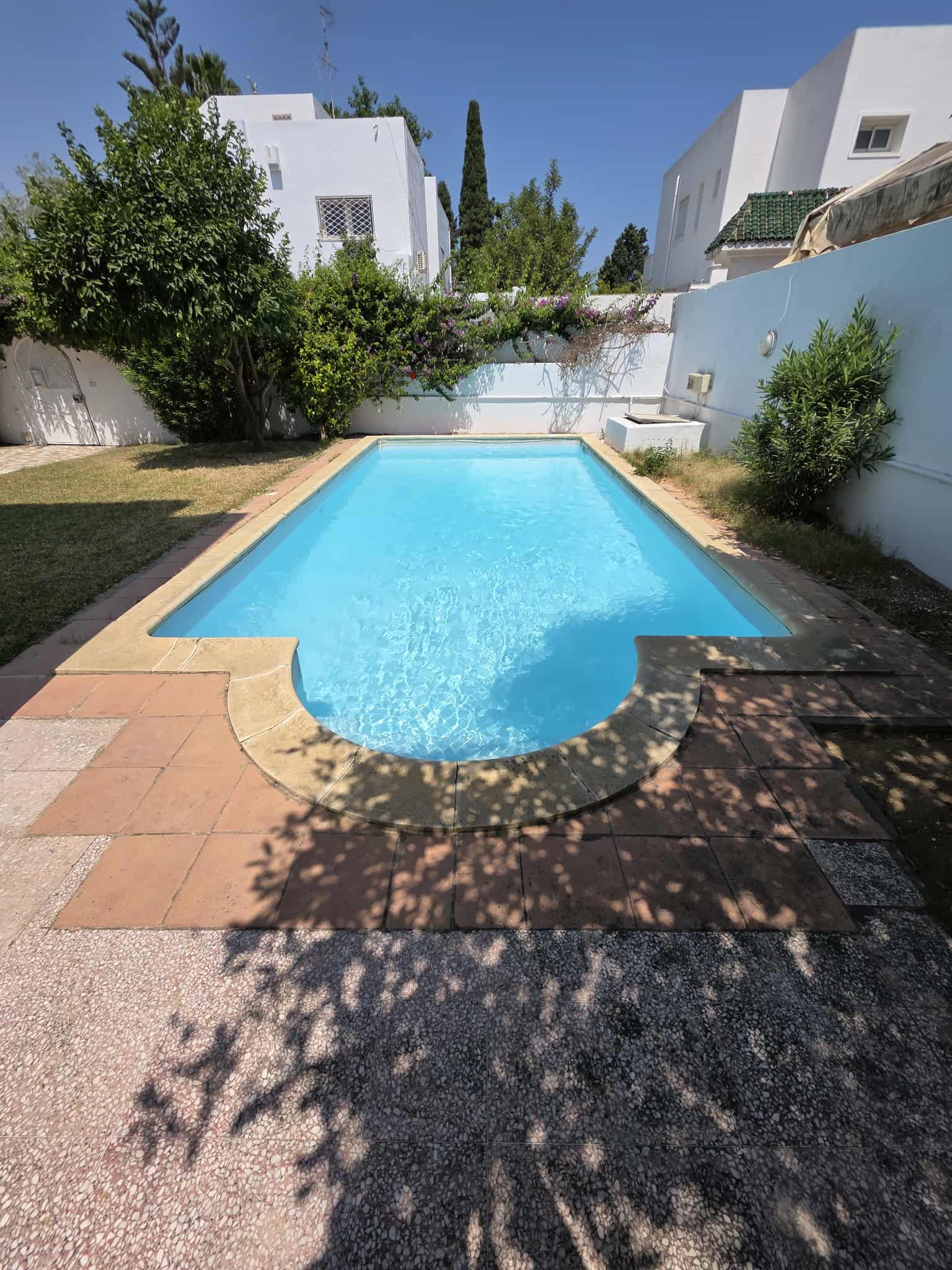 La Marsa&nbsp;Marsa Ennassim&nbsp;Location&nbsp;Maisons&nbsp;Villa de 6 pi�ces avec piscine