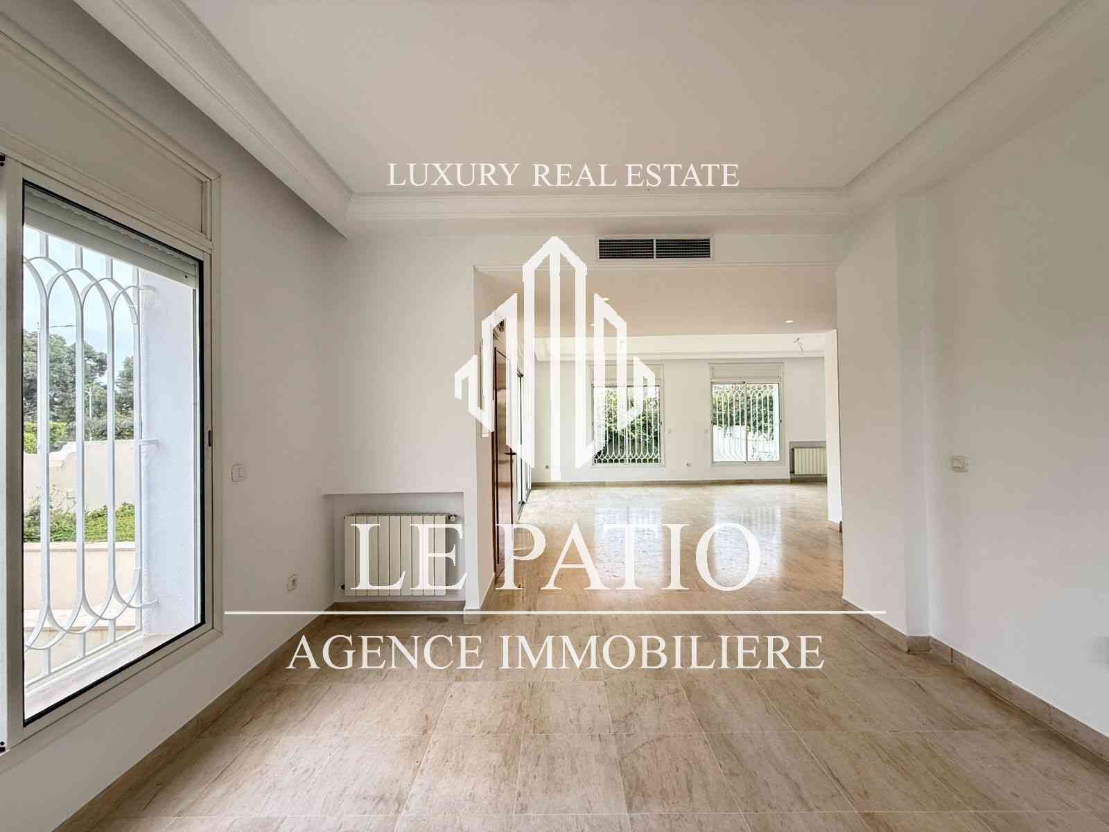 La Marsa&nbsp;Sidi Daoud&nbsp;Location&nbsp;Maisons&nbsp;Triplex s4 avec grand jardin