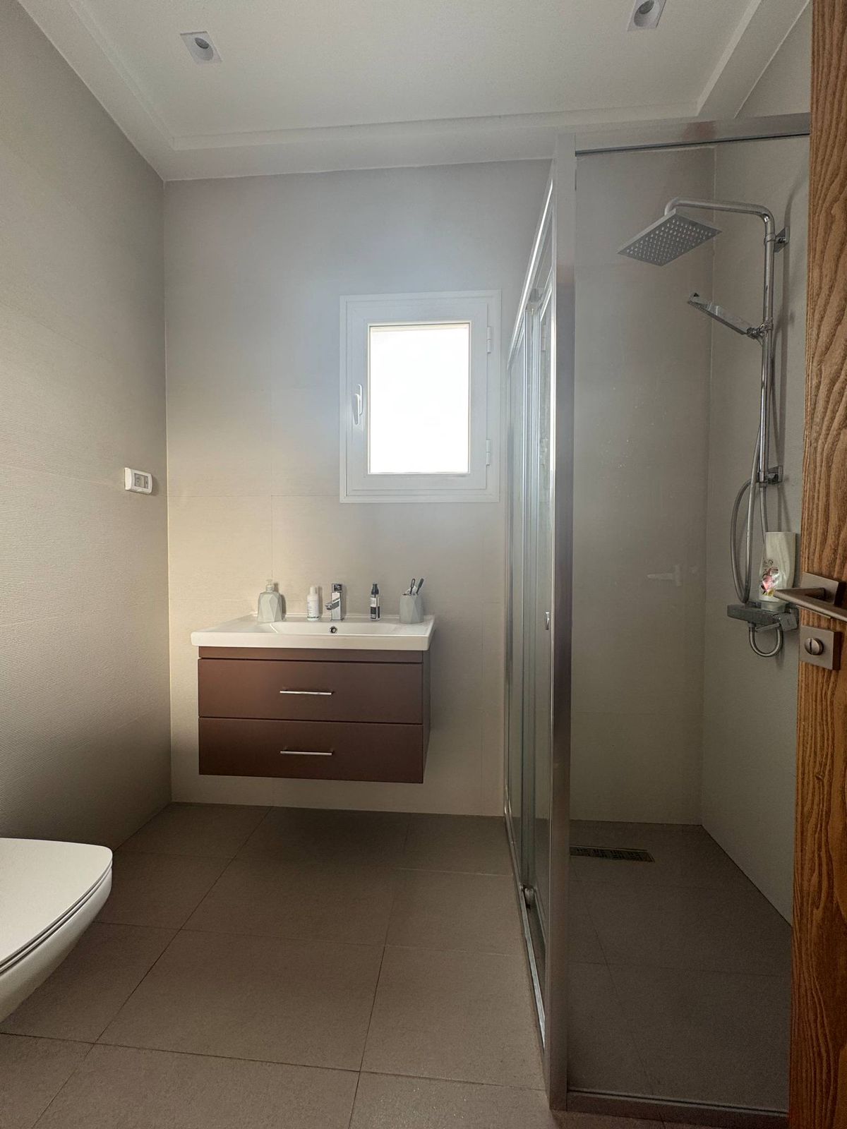 Mnihla&nbsp;Jardins d'el Menzah&nbsp;Location&nbsp;Appart. 4 pi�ces&nbsp;Appartement s3 hs � jardin d'el menzah  2