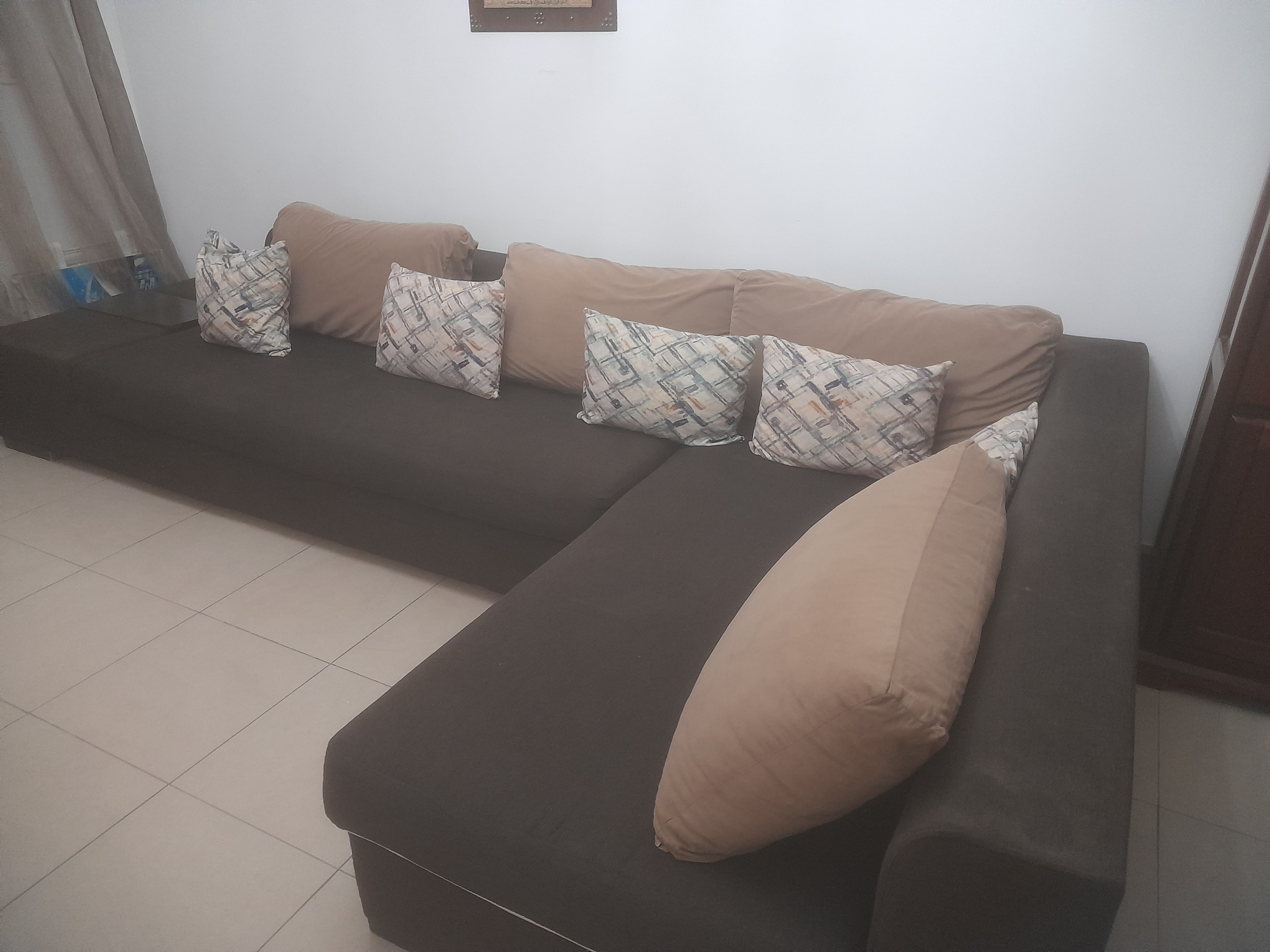 La Soukra&nbsp;Borj Louzir&nbsp;Salon - Salle � manger &nbsp;Salons&nbsp;Salon s�jour