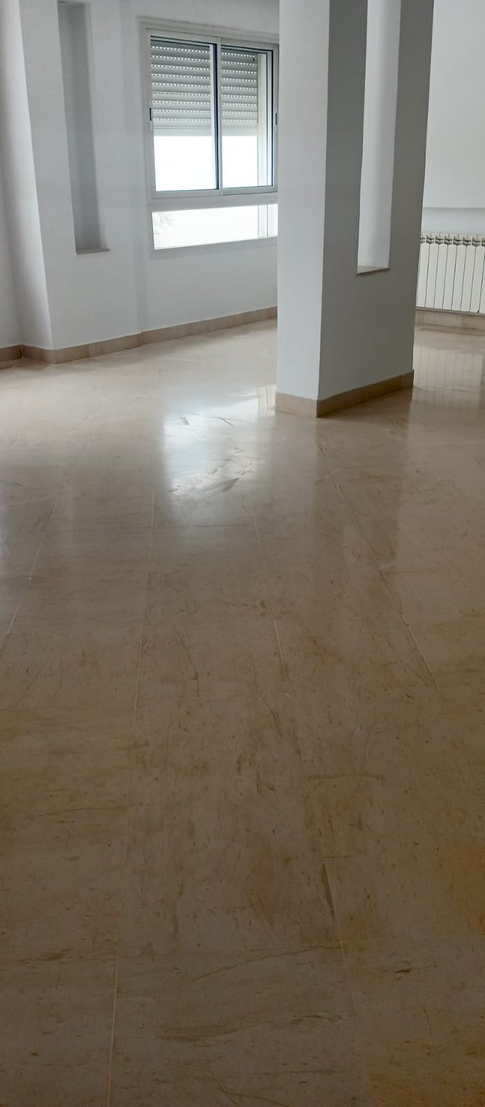 La Marsa&nbsp;El Aouina&nbsp;Location&nbsp;Appart. 4 pi�ces&nbsp;Etage de villa aouina