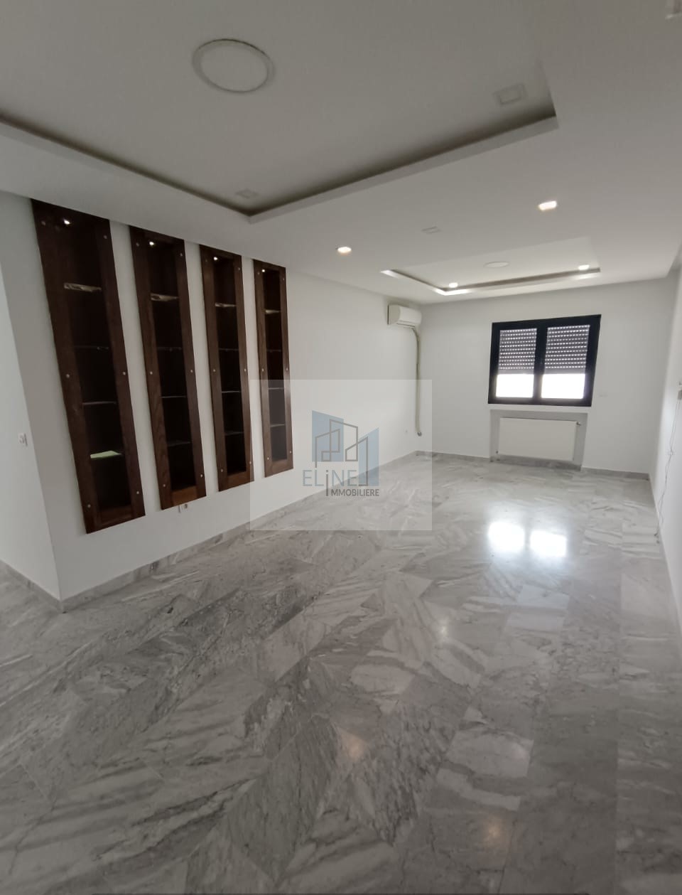 La Marsa&nbsp;El Aouina&nbsp;Location&nbsp;Appart. 2 pi�ces&nbsp;Bureau s plus 2 hts a les jardins de l'aouina