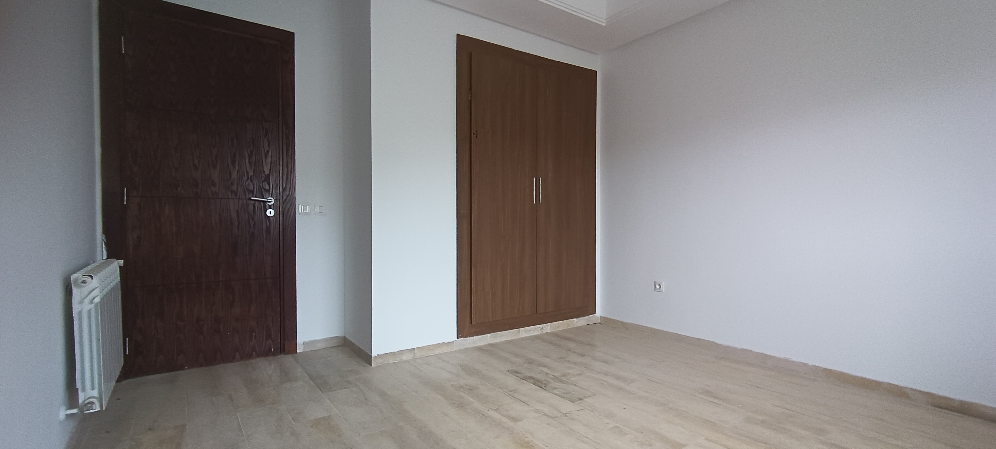 Ariana Ville&nbsp;Cite Ennasr 2&nbsp;Location&nbsp;Appart. 3 pi�ces&nbsp;Appartement s2 avec jardin au rez de chauss�e