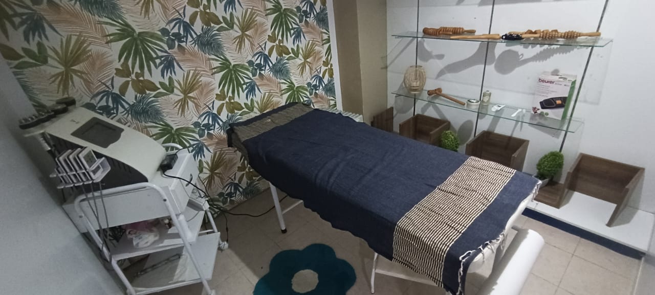 Ariana Ville&nbsp;El Menzah 6&nbsp;Bureaux & Commerces&nbsp;Fond de Commerce&nbsp;Parapharmacie et esth�tique