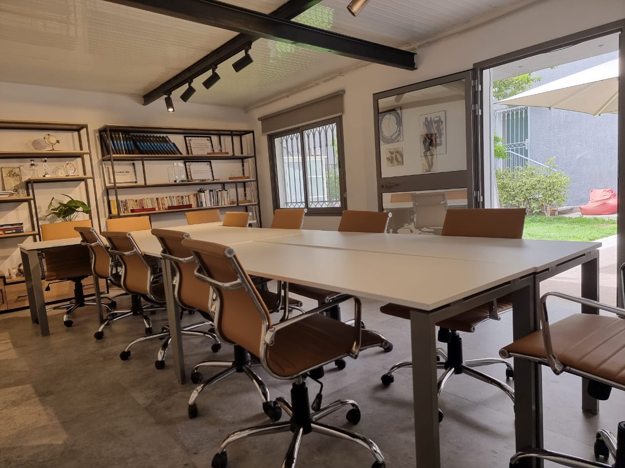 El Menzah&nbsp;El Menzah 1&nbsp;Bureaux & Commerces&nbsp;Bureau&nbsp;Immeuble meubl� � usage professionnel au menzah 1