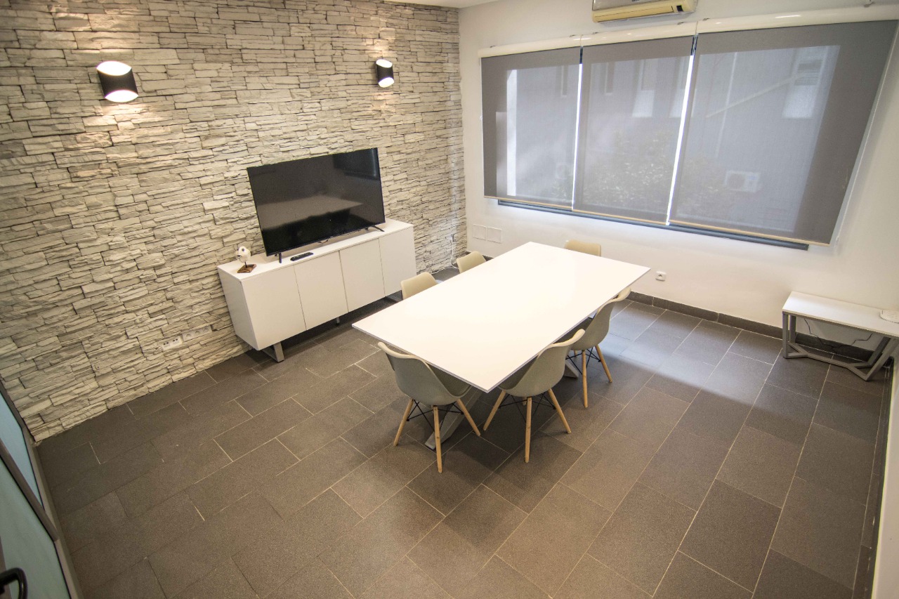 El Menzah&nbsp;El Menzah 1&nbsp;Bureaux & Commerces&nbsp;Bureau&nbsp;Immeuble meubl� � usage professionnel au menzah 1