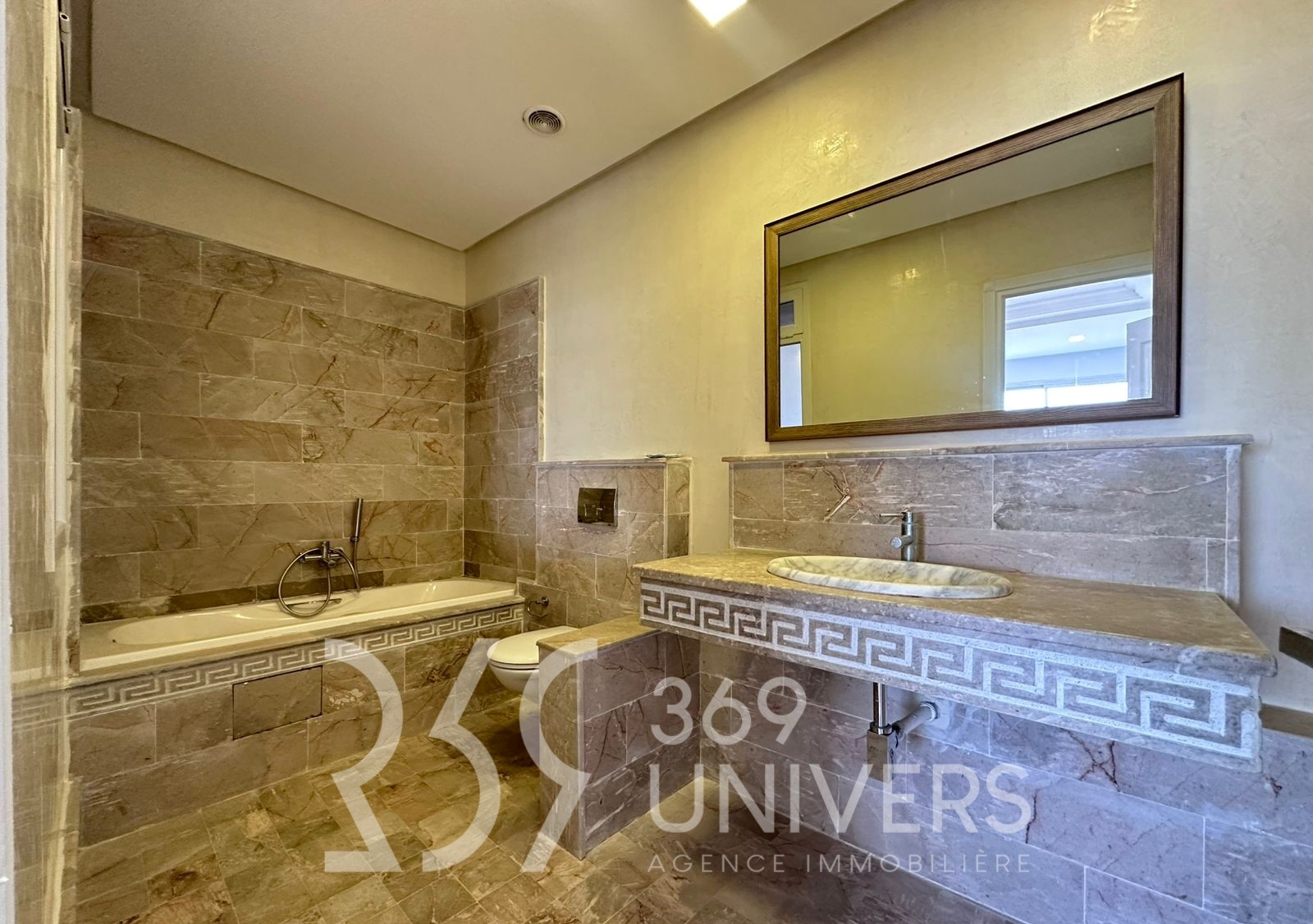 La Marsa&nbsp;Marsa Safsaf&nbsp;Location&nbsp;Duplex&nbsp;Triplex avec terrasse � la marsa ref rd074