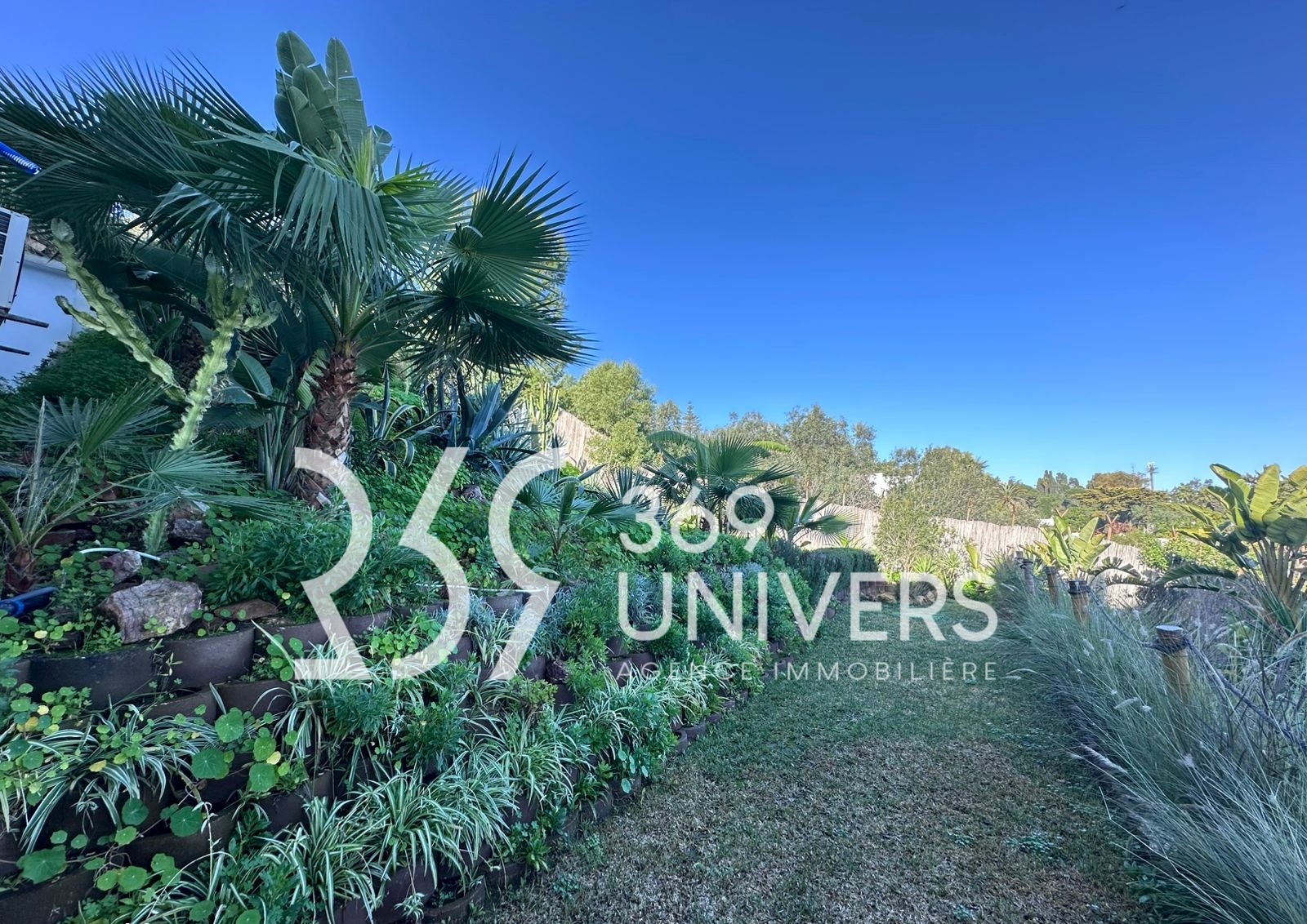 La Marsa&nbsp;Marsa Safsaf&nbsp;Location&nbsp;Appart. 4 pi�ces&nbsp;Appartement avec terrasse � la marsa ref ra162