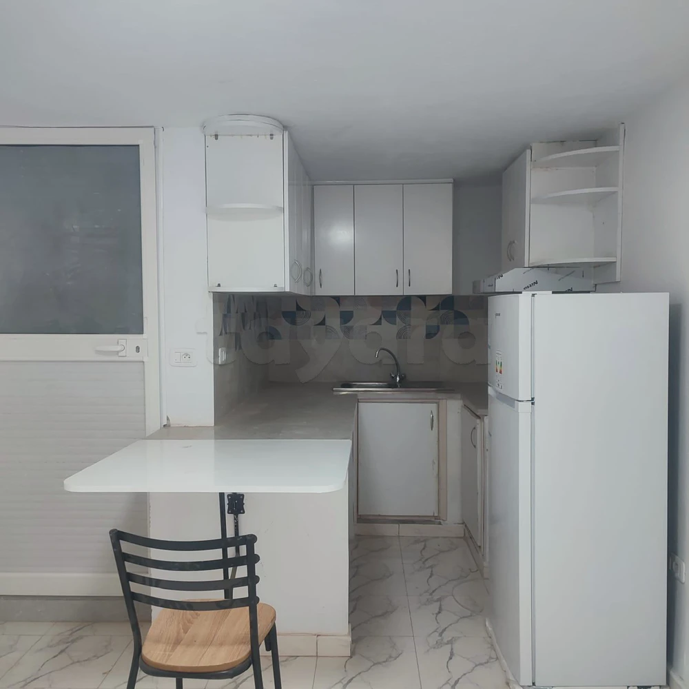 Ariana Ville&nbsp;El Menzah 5&nbsp;Location&nbsp;Appart. 1 pi�ce&nbsp;Coquette uv4 menzah 5