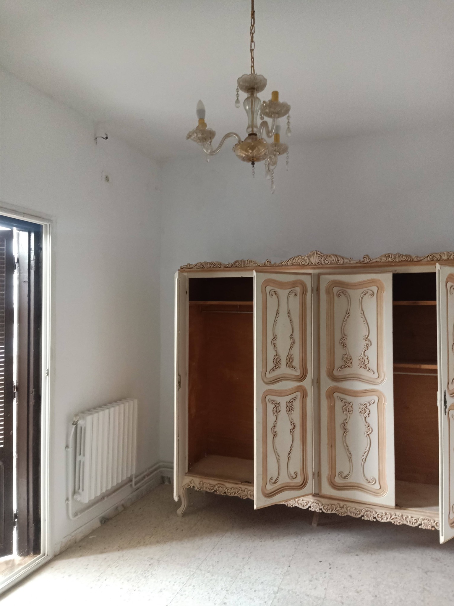 Ariana Ville&nbsp;El Menzah 5&nbsp;Location&nbsp;Appart. 2 pi�ces&nbsp;Jolie etage de villa a manazah 5