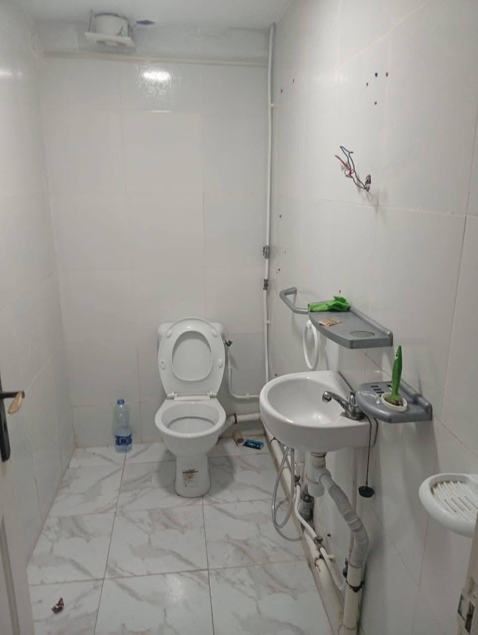 El Menzah&nbsp;El Manar 2&nbsp;Location&nbsp;Appart. 1 pi�ce&nbsp;Jolie bureau a manar 2