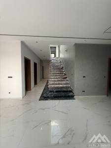 Ariana Ville&nbsp;El Menzah 7&nbsp;Vente&nbsp;Maisons&nbsp;Villa de luxe jamais habite menzah 7 ref327a