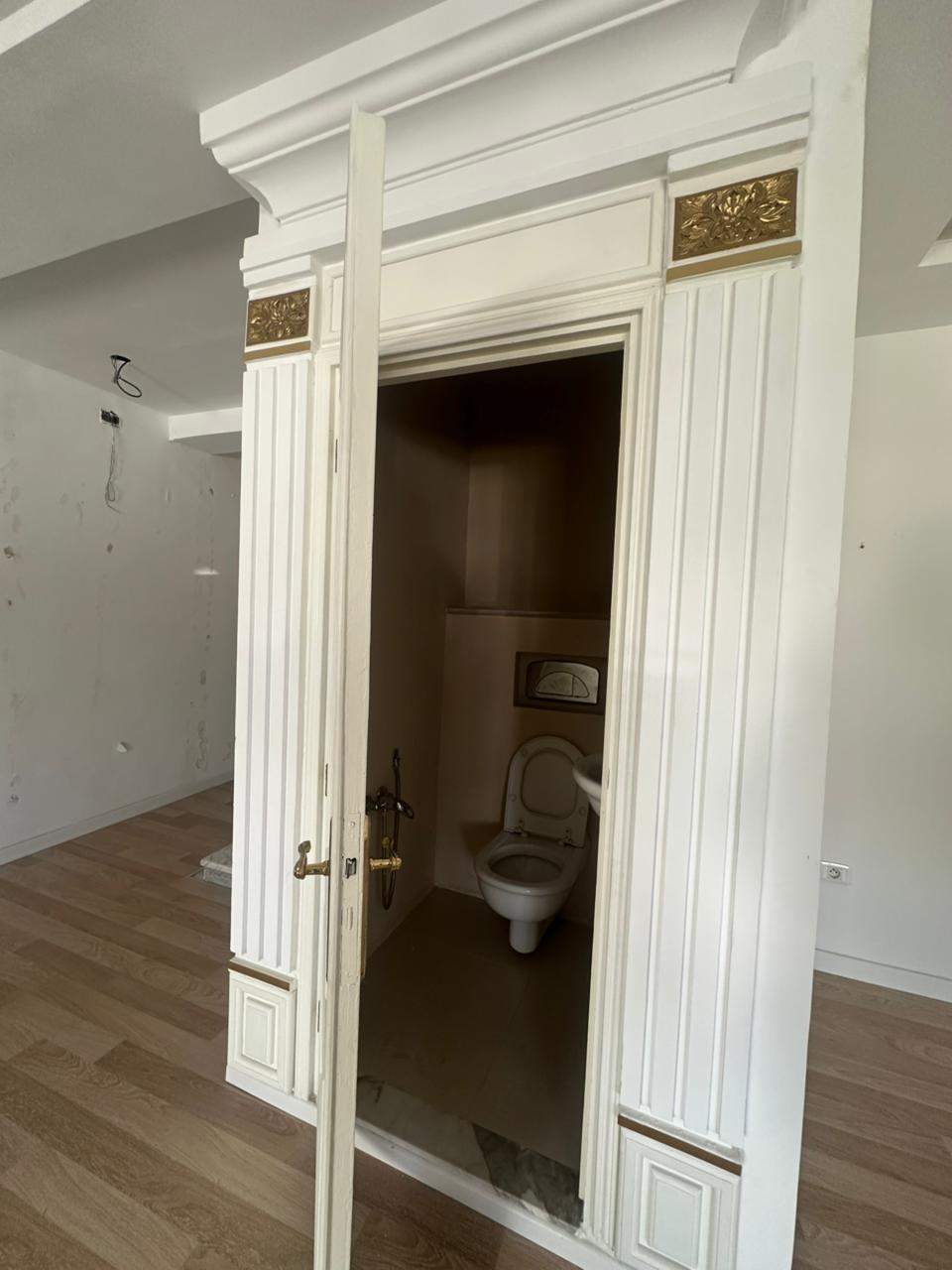 Ariana Ville&nbsp;El Menzah 6&nbsp;Location&nbsp;Surfaces&nbsp;Un local � uv4 menzah 6