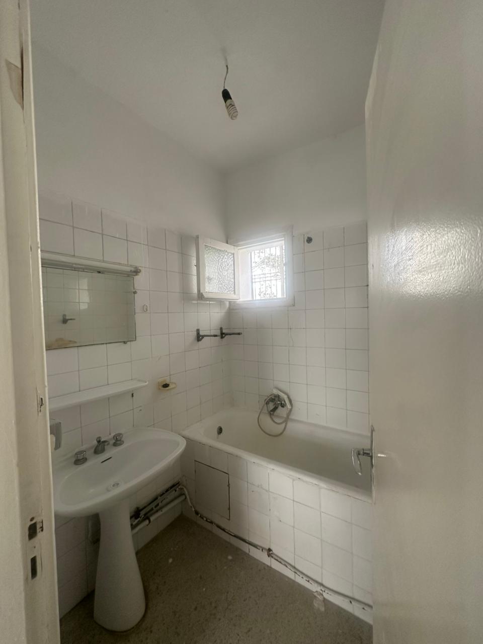 El Menzah&nbsp;El Manar 2&nbsp;Vente&nbsp;Appart. 3 pi�ces&nbsp;Un coquet appartement � manar 2