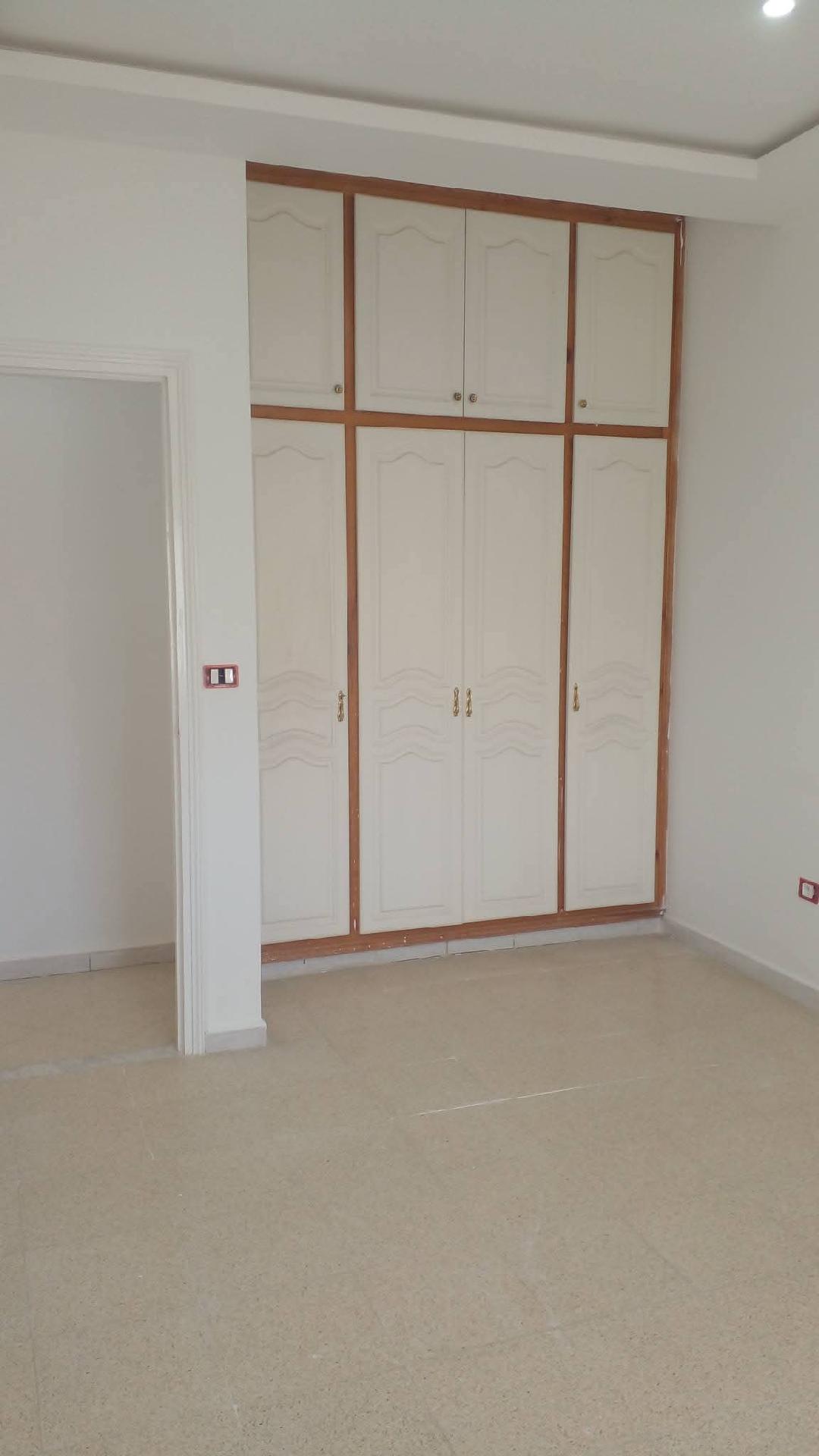 El Mourouj&nbsp;El Mourouj&nbsp;Bureaux & Commerces&nbsp;Bureau&nbsp;Bureau au mourouj 3 neuf