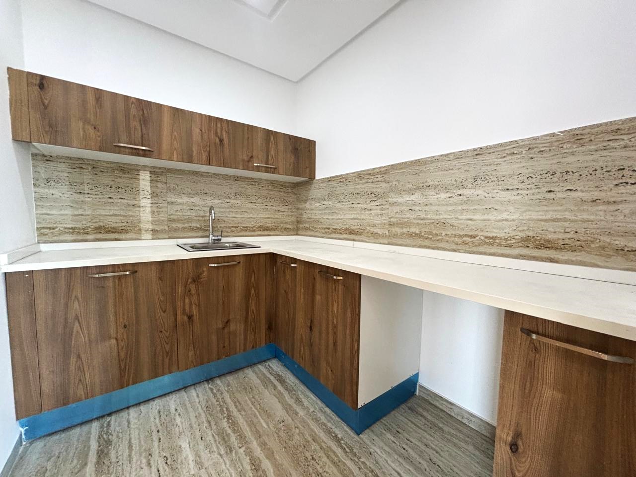 La Soukra&nbsp;La Soukra&nbsp;Bureaux & Commerces&nbsp;Bureau&nbsp;Bureau h2 de 100m2 � la soukra