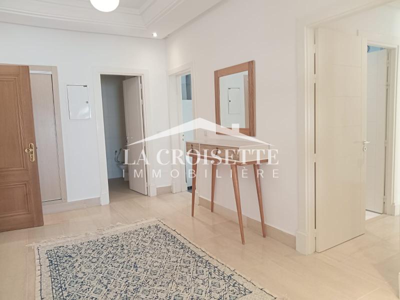 La Marsa&nbsp;Berge Du Lac&nbsp;Location&nbsp;Appart. 4 pi�ces&nbsp;Appartement s3 meubl� vue lac au lac2 mal1972