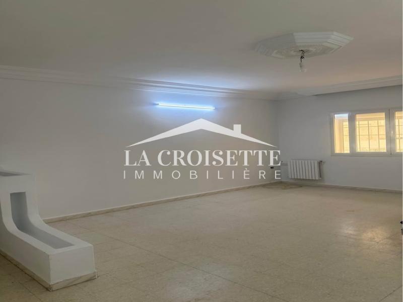 La Marsa&nbsp;Marsa Ennassim&nbsp;Location&nbsp;Appart. 3 pi�ces&nbsp;Etage de villa s2 � la marsa zel0586