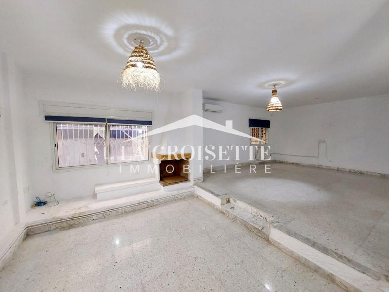La Marsa&nbsp;Marsa Ennassim&nbsp;Location&nbsp;Maisons&nbsp;Villa s4 avec terrasse et jardin � la marsa